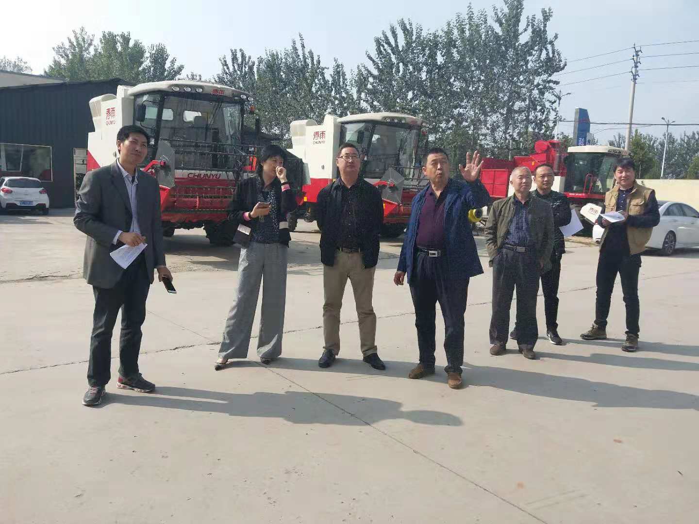 河南省農機局第三督導組蒞臨河南科海廷機械有限公司考察指導農機環保工作
